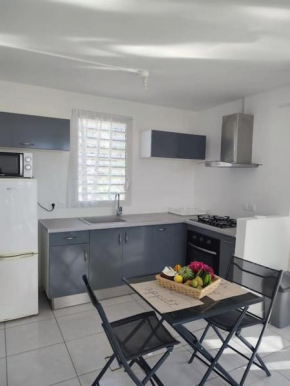 Sainte-Anne charmant logement situé à la campagne
